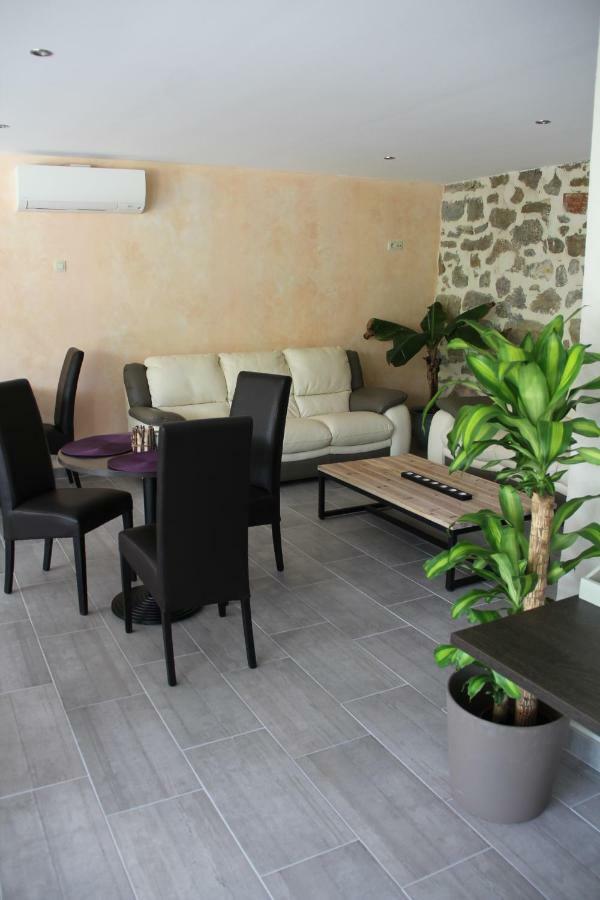Les Jardins De Soulane B&B - Adults Only Belcastel-et-Buc Exterior photo